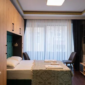 middle-village-suite-hotel.istanbul-turkeyhotels.com/