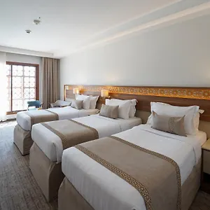 https://bosphorus-waqf-al-safi-hotel.medinahotel.net